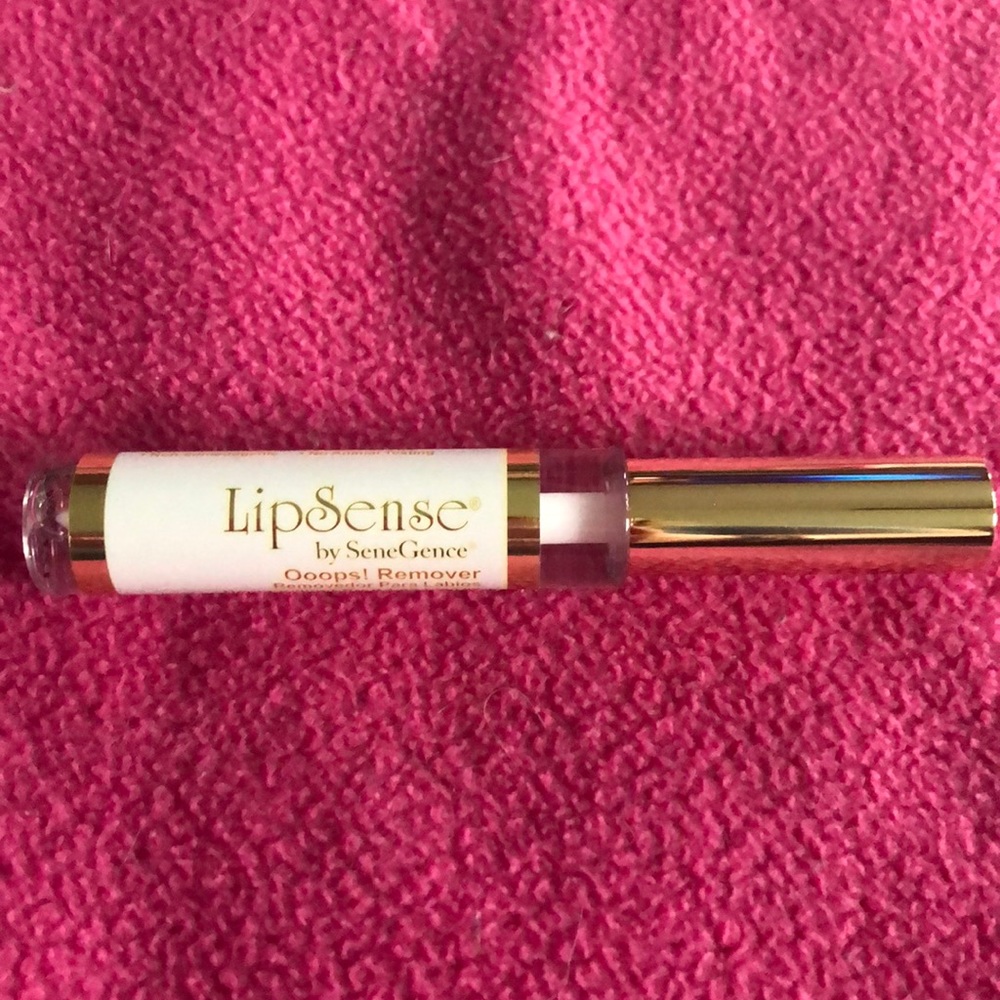 New LipSense Oops Remover